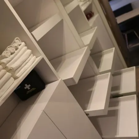 Apartment Gateway + Self Check-in